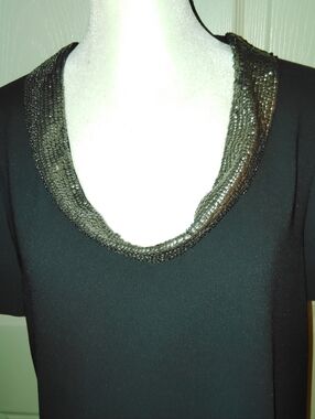 $298 NWT Elie Tahari Black Short Sleeve Top Gunmetal Sequin Neckline Pullover Sz